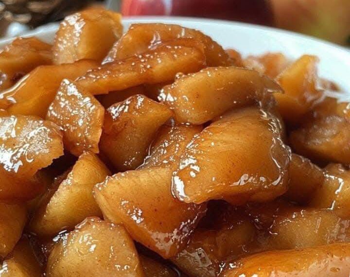 Slow Cooker Cracker Fass Gebratene Äpfel